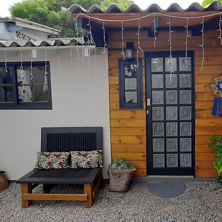 Villacasamarela Mini Casinhas De Hospedes Rio Vermelho Florianópolis Pokój zdjęcie